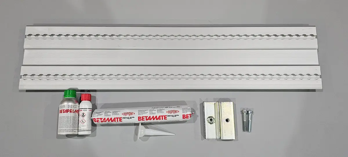 Mobiframe Taxi Clip Seat 4