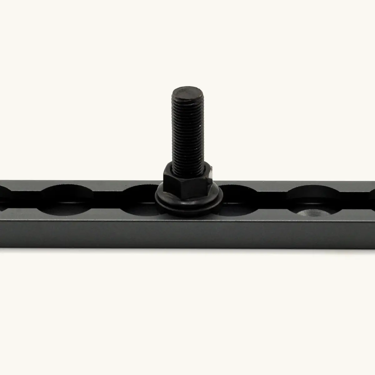 Vanessential Venture L-Track M10 Single Stud Bolts - 1.5 Inch (38Mm) 1