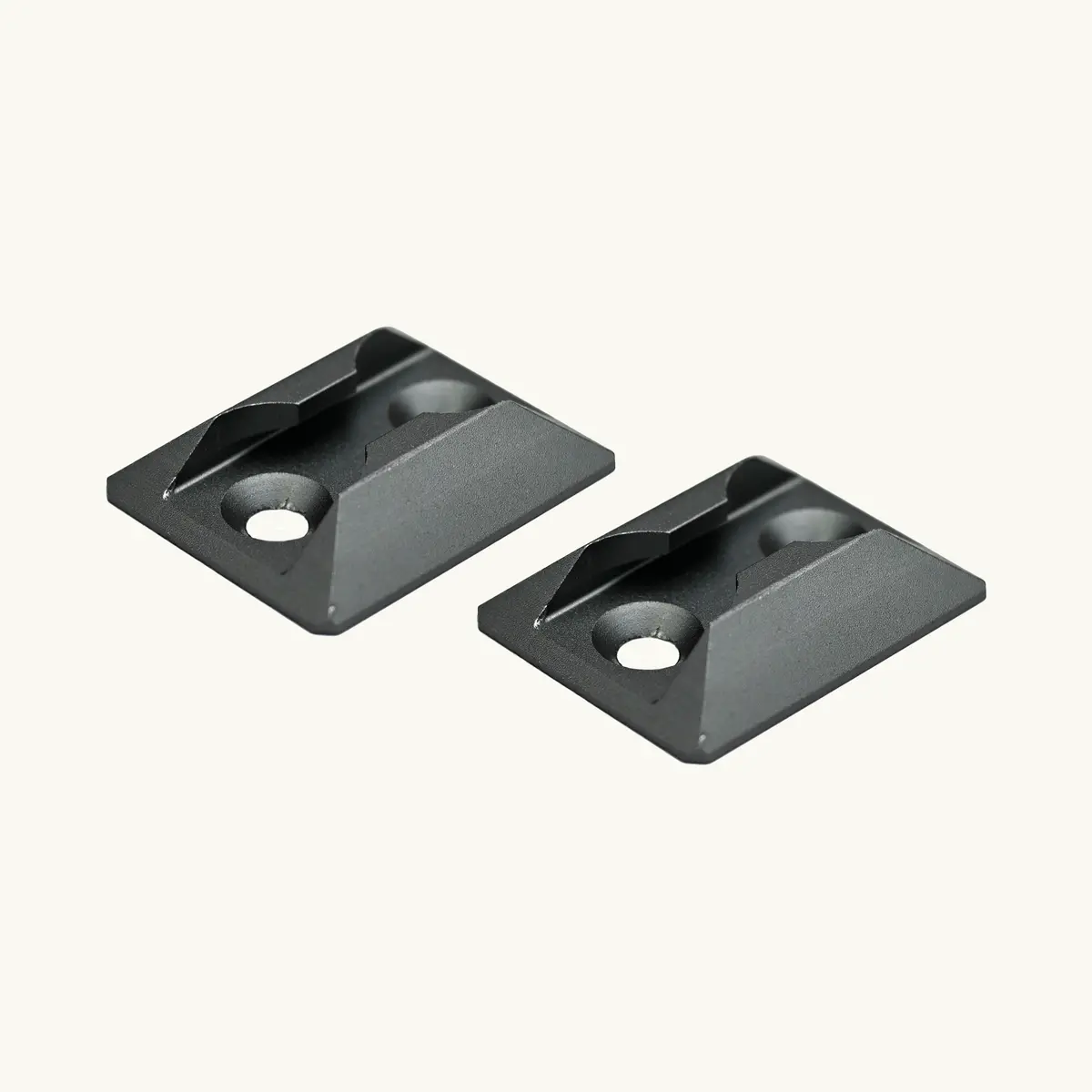 Vanessential Venture L-Track Single Stud Mount (2 Pack) 1