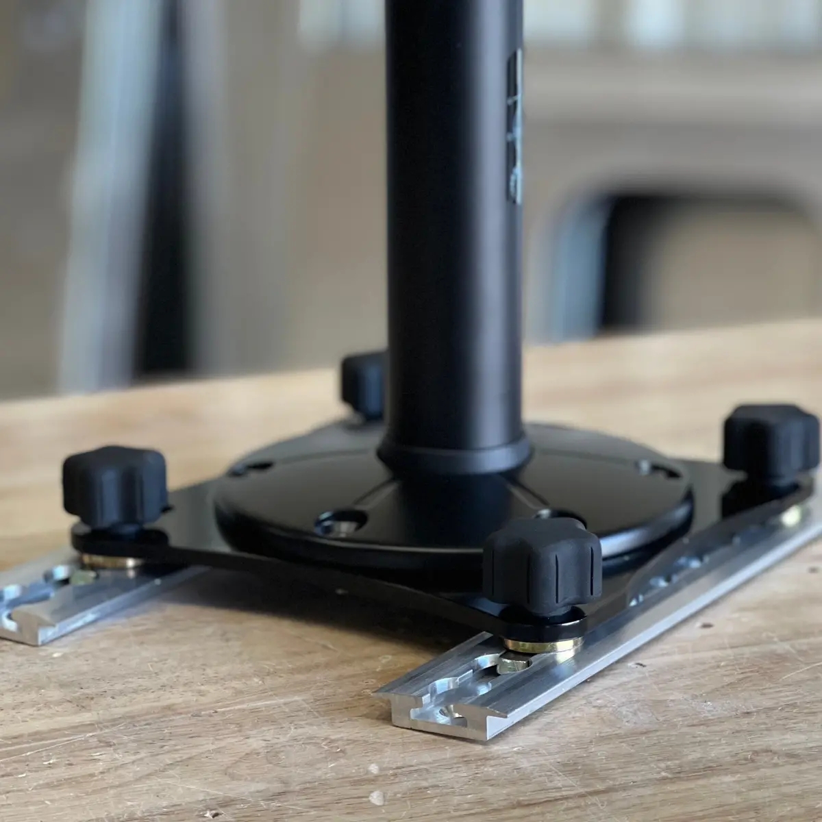 Lost Hiway Table Leg Adapter Plate 1