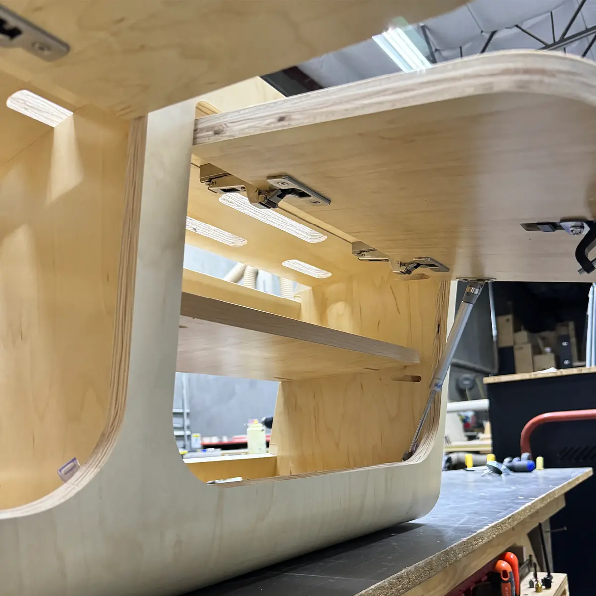 Sergsupply Aero Overhead Van Cabinet - Rounded 3