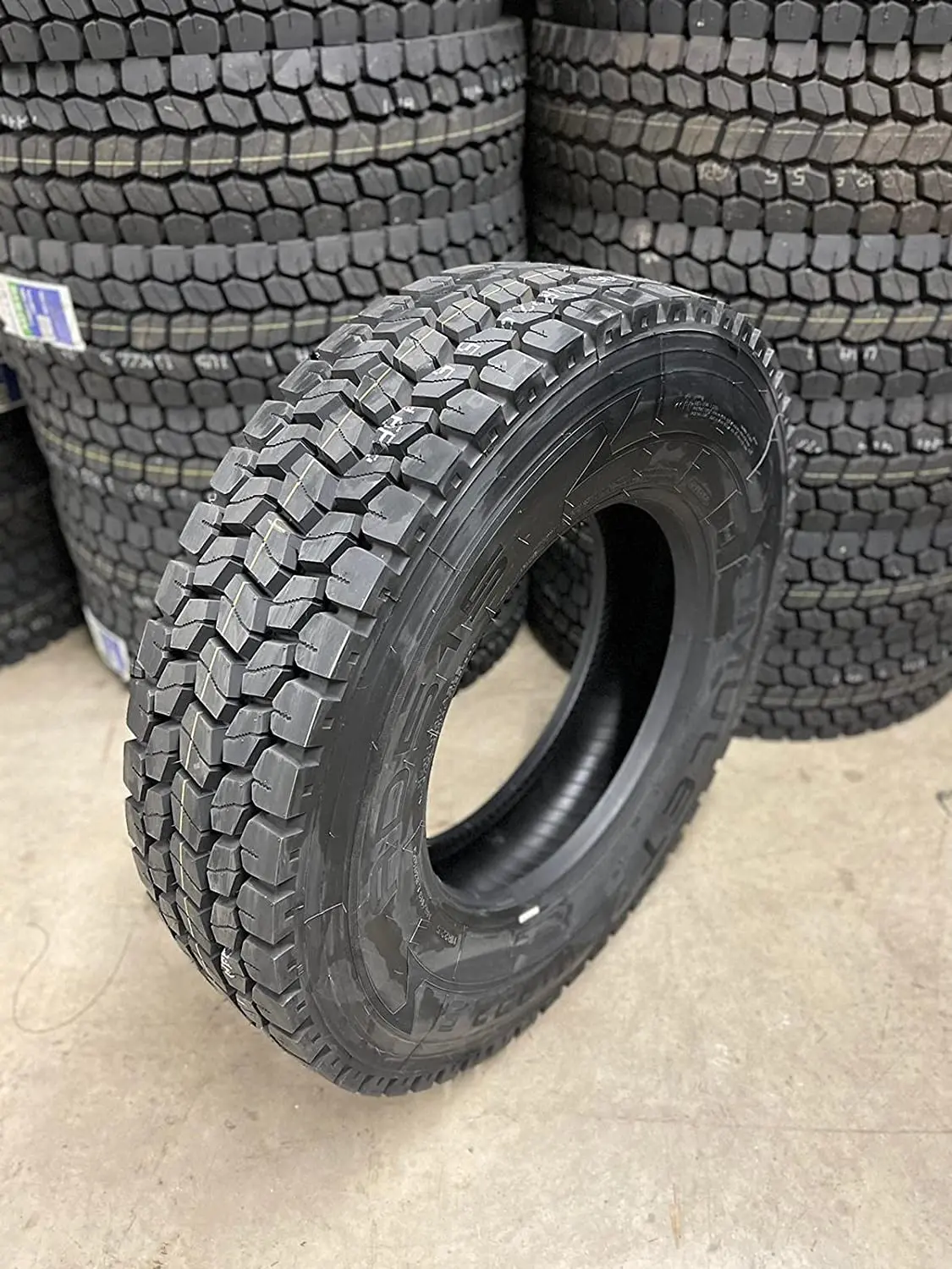 Set Of 8 Tires 11R24.5 Amulet Ad515 Drive Open Shoulder 16 Ply H 149/146 L 1