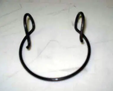 Clutch Release Bearing Retaining Clip Fer11005 1