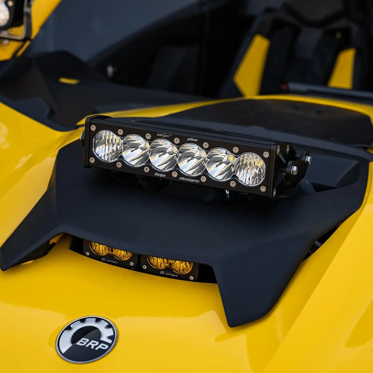 Baja Designs 448192 Can-Am, Maverick R, Clear 10" Onx6+ Shock Tower Kit 1