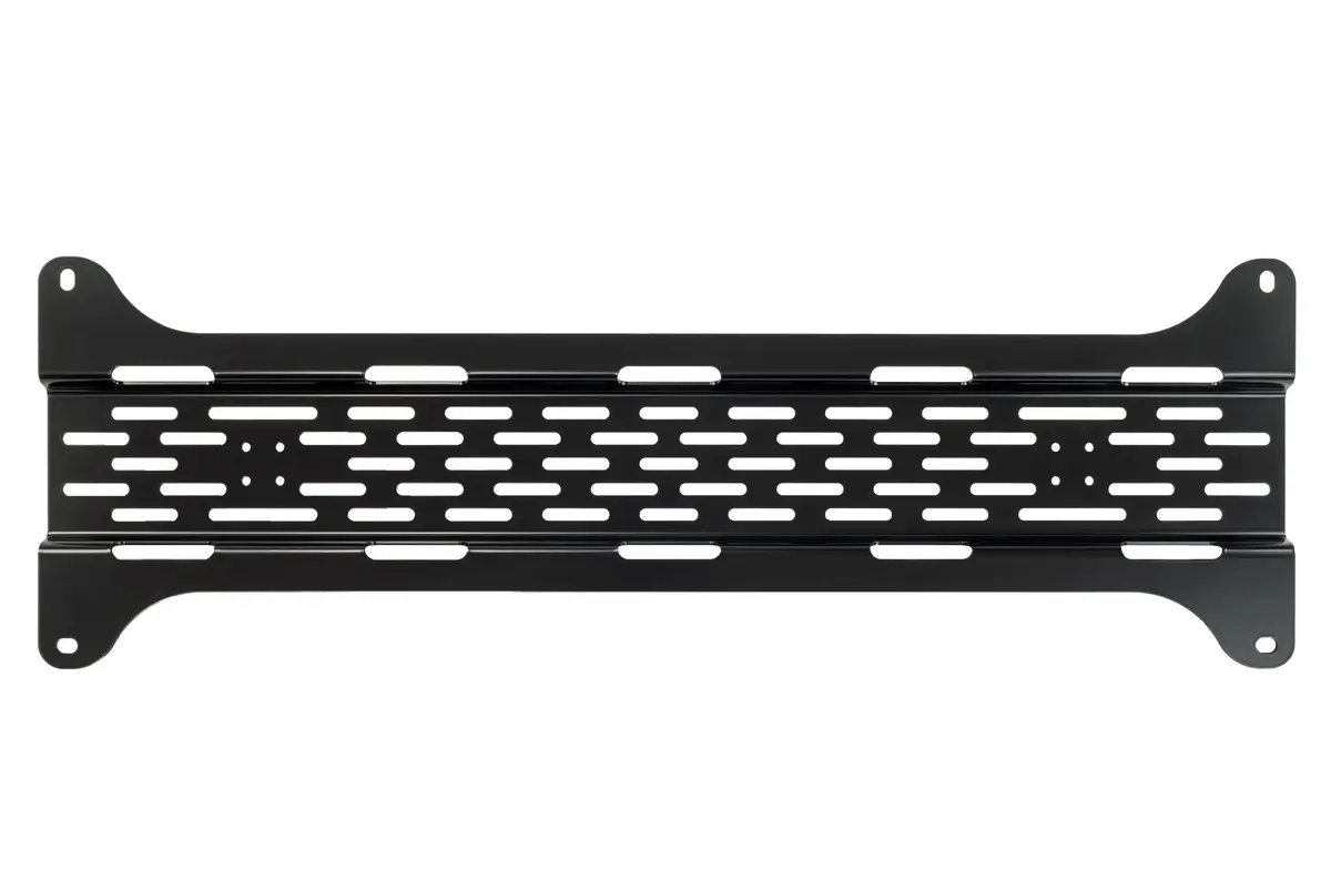 Overland Kitted Universal Maxtrax Mounting Plate 1
