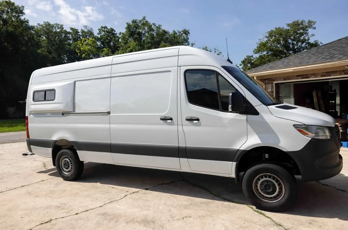 Flarespace 2007+ Mercedes Sprinter 170" Full Flares 3