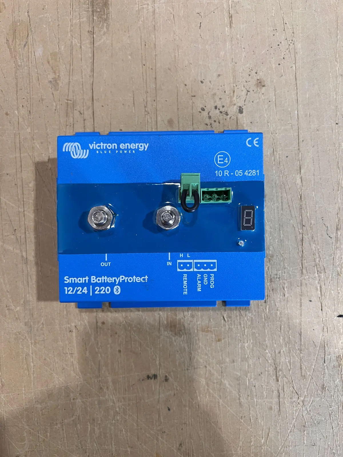 Victron Smart Batteryprotect 12/24-Volt 220 Amp 1