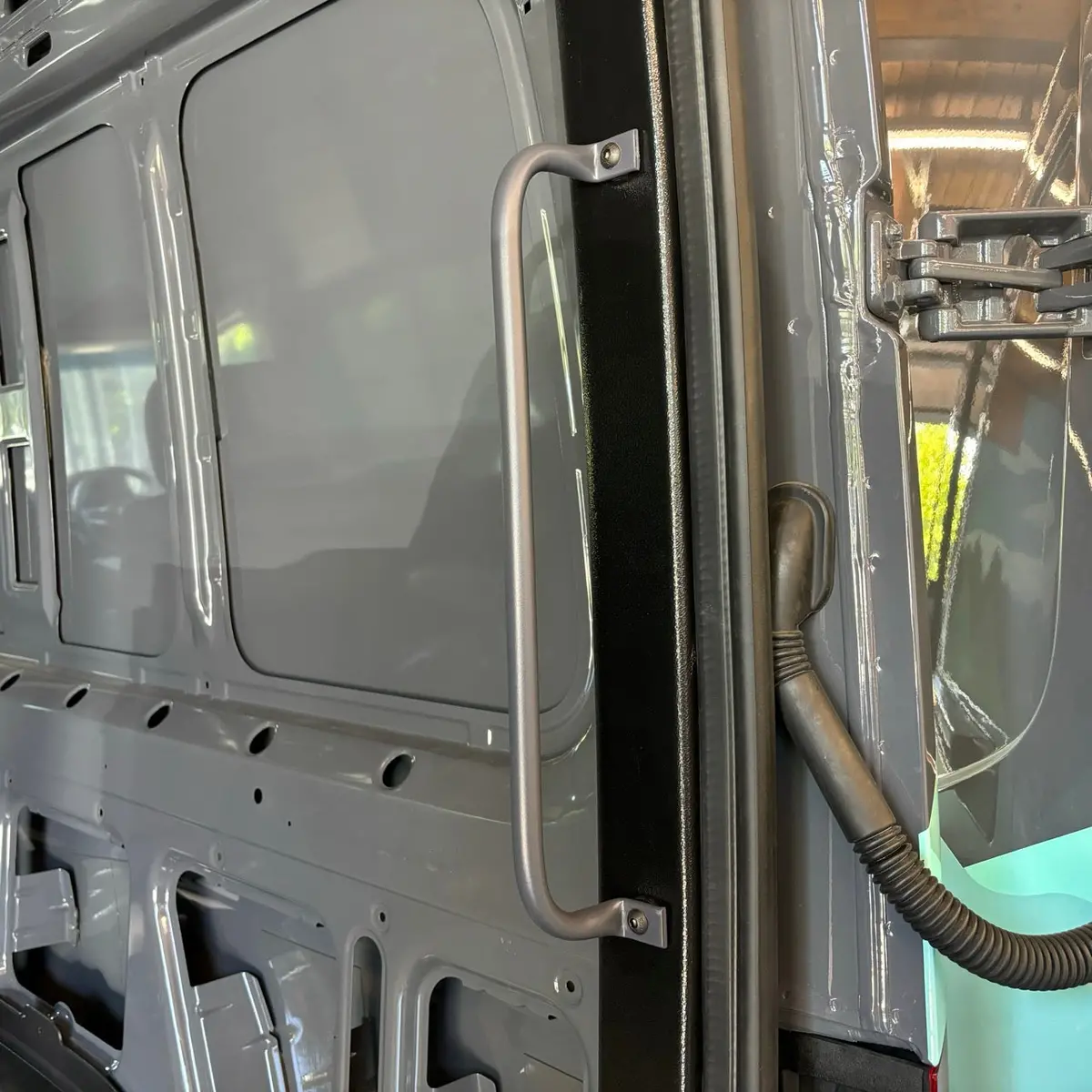 Mercedes Sprinter Rear Door Grab Handle – Easy Install For 2007–2024 Vans 2