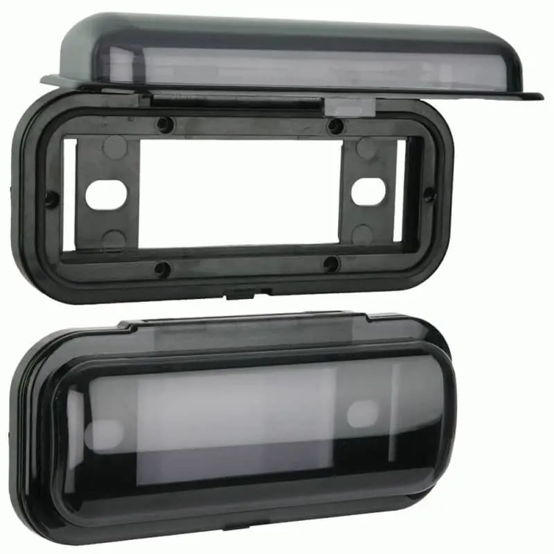 Metra 99-9005B Univ.Marine Radio Cover 1