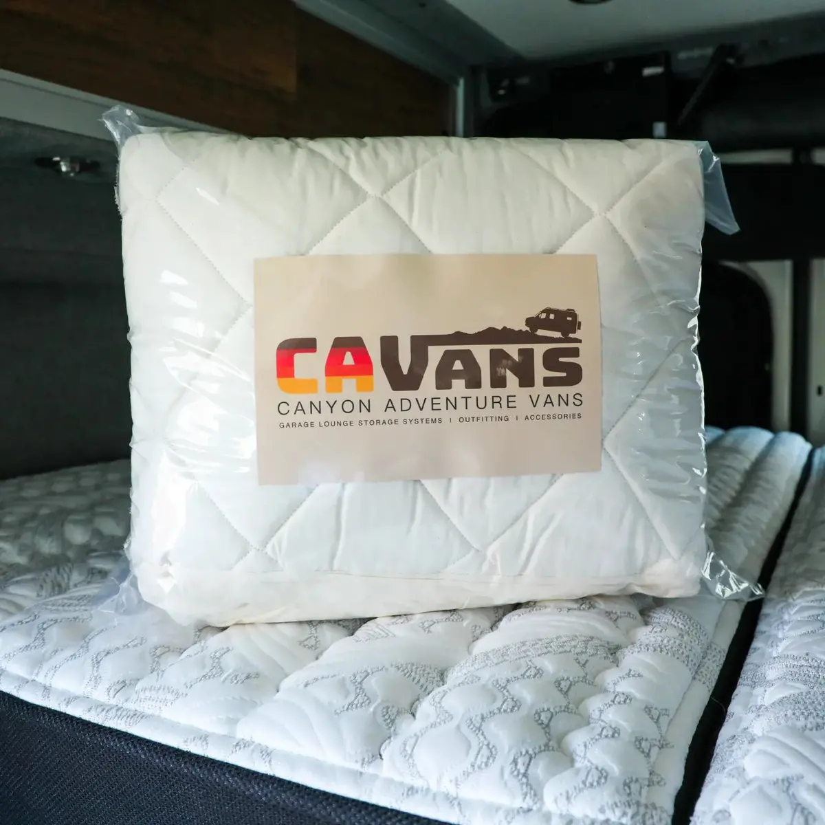 Canyon Adventure Vans Revel/Gh1 Ultra Luxe Mattress Protector Pad 1