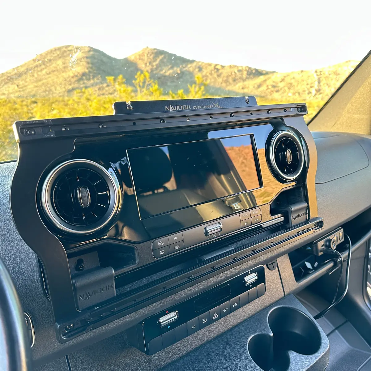 Terra X Navidok Overlander X - No Drill - Dash Mount For Mercedes Sprinter 1