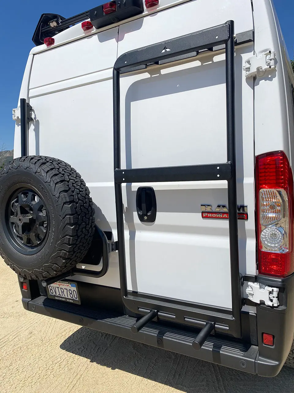 Aluminess 2014+ Ram Promaster Passenger Side Box And Backpack Carrier 1
