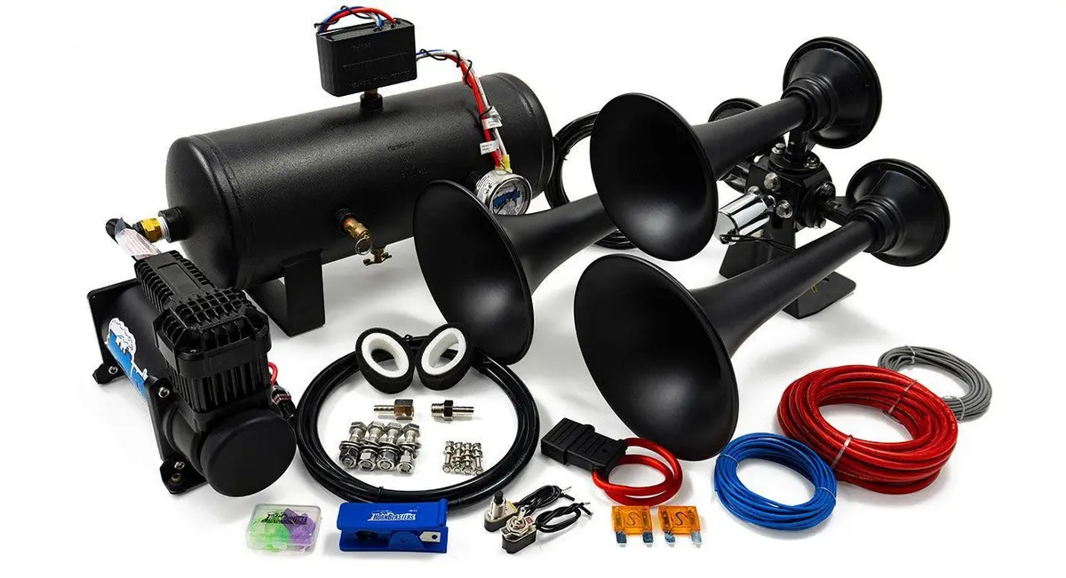 Rhino 2-Gallon Train Horn Kit 1