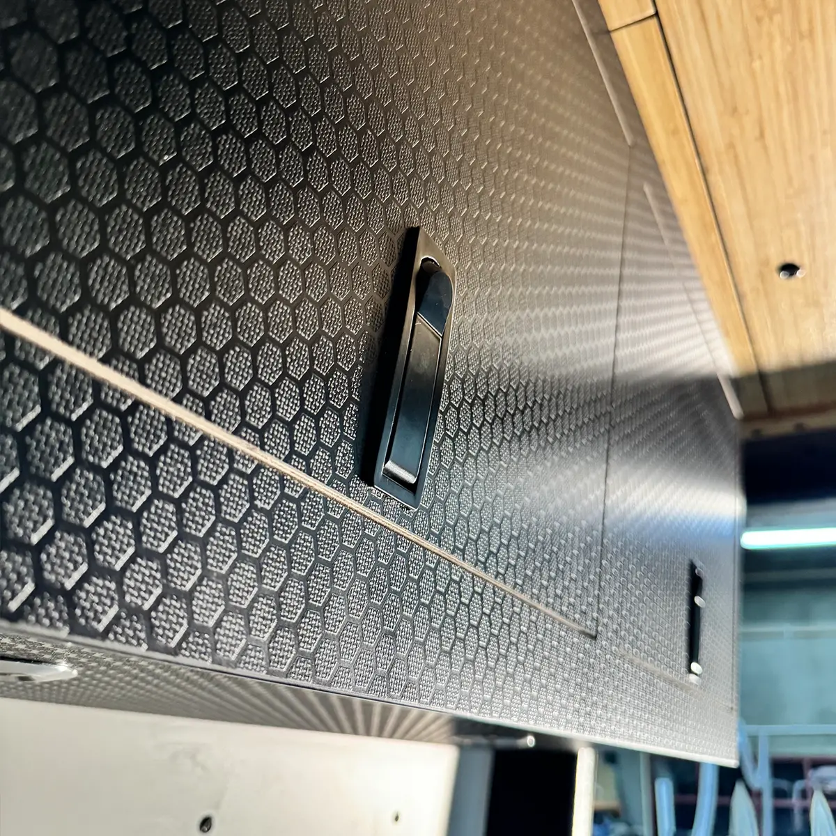 Sergsupply Aero Overhead Van Cabinet - Squared 6
