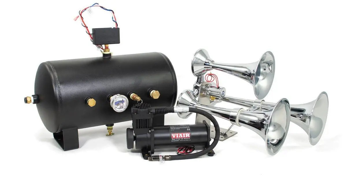 The Riot 544K Nightmare Edition Train Horn Kit 1