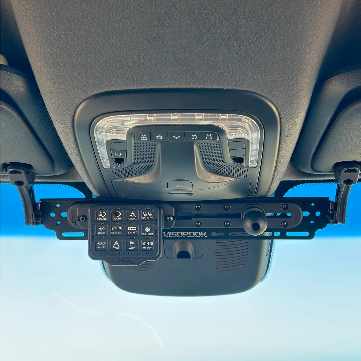 Terra X Sprinter Van Visor Track Mount For Navigation Devices And Accessories – Terra X Visordok (Ncv3 & Vs30) 1