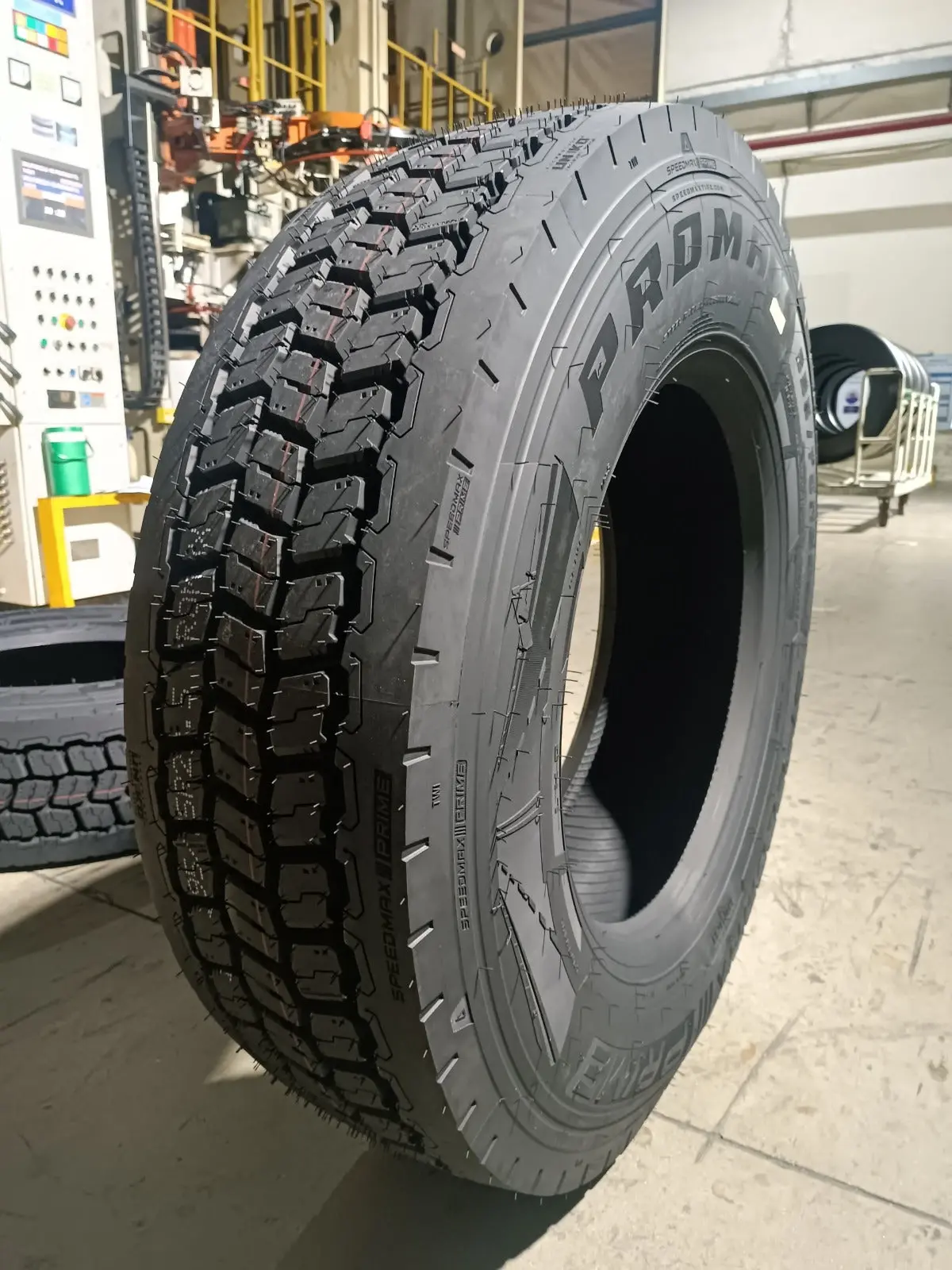 Tire 11R24.5 Speedmax Prime Promax Drive Closed Shoulder 16 Ply 149/146 1