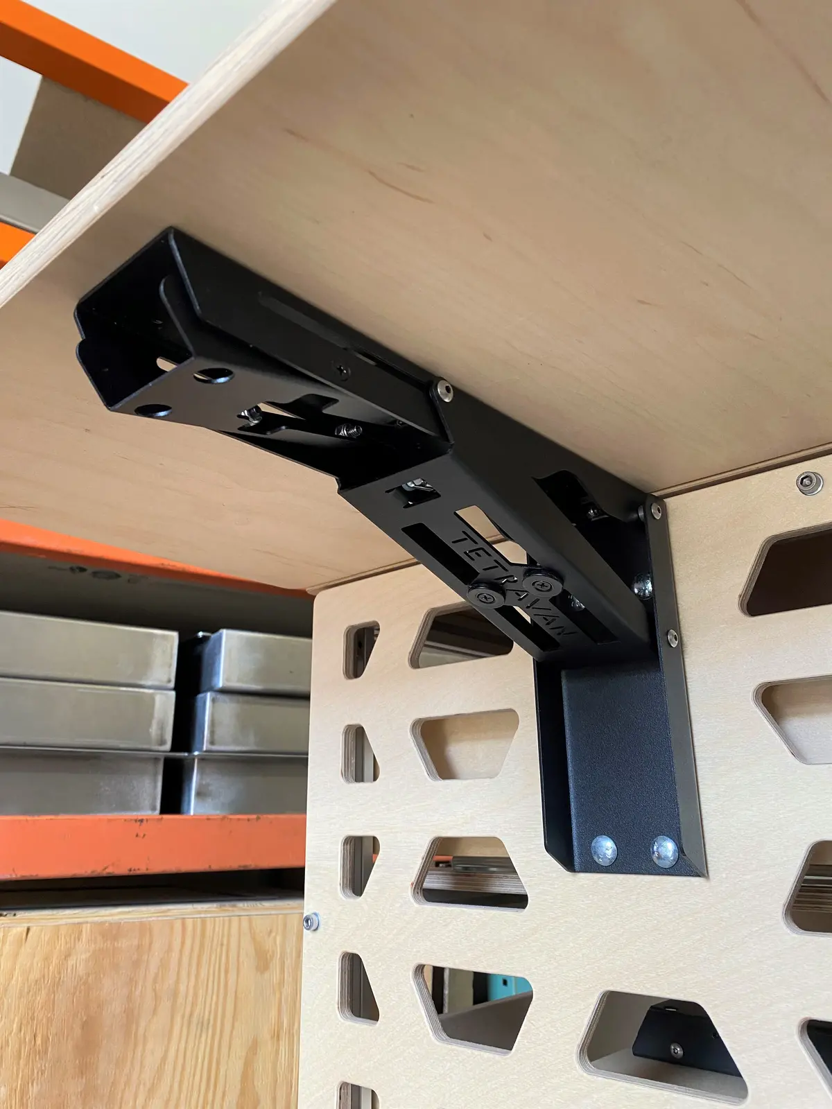 Tetravan Heavy Duty Folding Moab Bracket 1