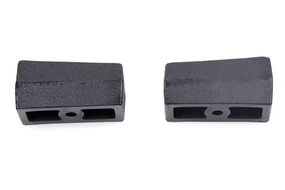 Zone Offroad Zonu3030 Zone 3" Rear / Susp. Lift Blocks - 9/16" Pins 1